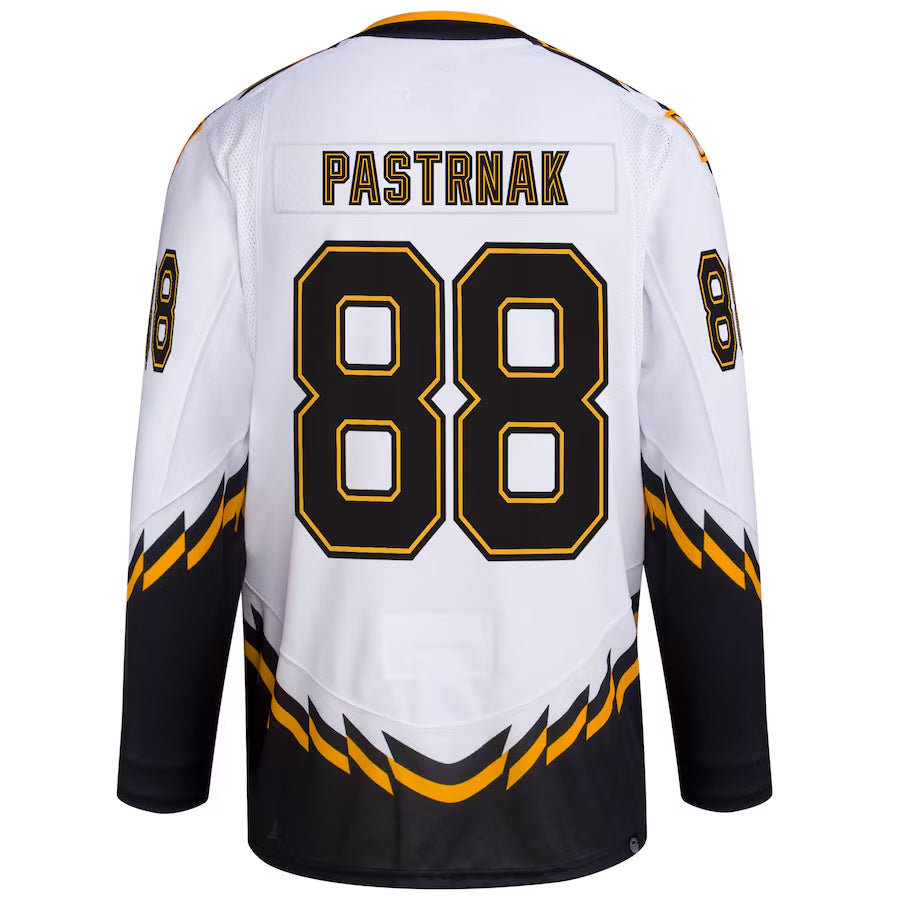B.Bruins #88 David Pastrnak Player Fanatics White Reverse Retro Hockey Jerseys